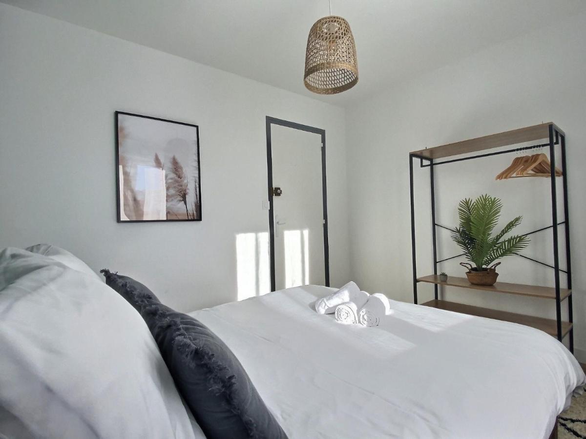 Hébergement de vacances Superbe * Maison Moderne * Proche Centre * Parking Prive
