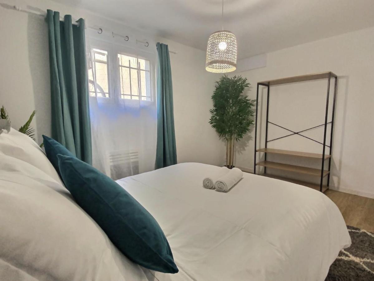 Hébergement de vacances Superbe * Maison Moderne * Proche Centre * Parking Prive